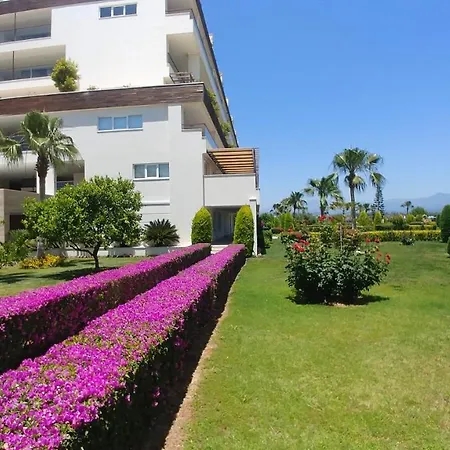 Babylon Luxury With Private Pool And Indoor Heated Pool 酒店 4*