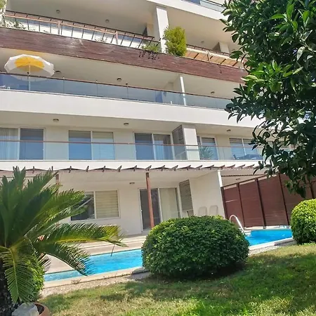 Babylon Luxury With Private Pool And Indoor Heated Pool 酒店